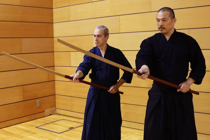 Representação histórica da tradição Shinkage-ryu e das antigas escolas de espada japonesas